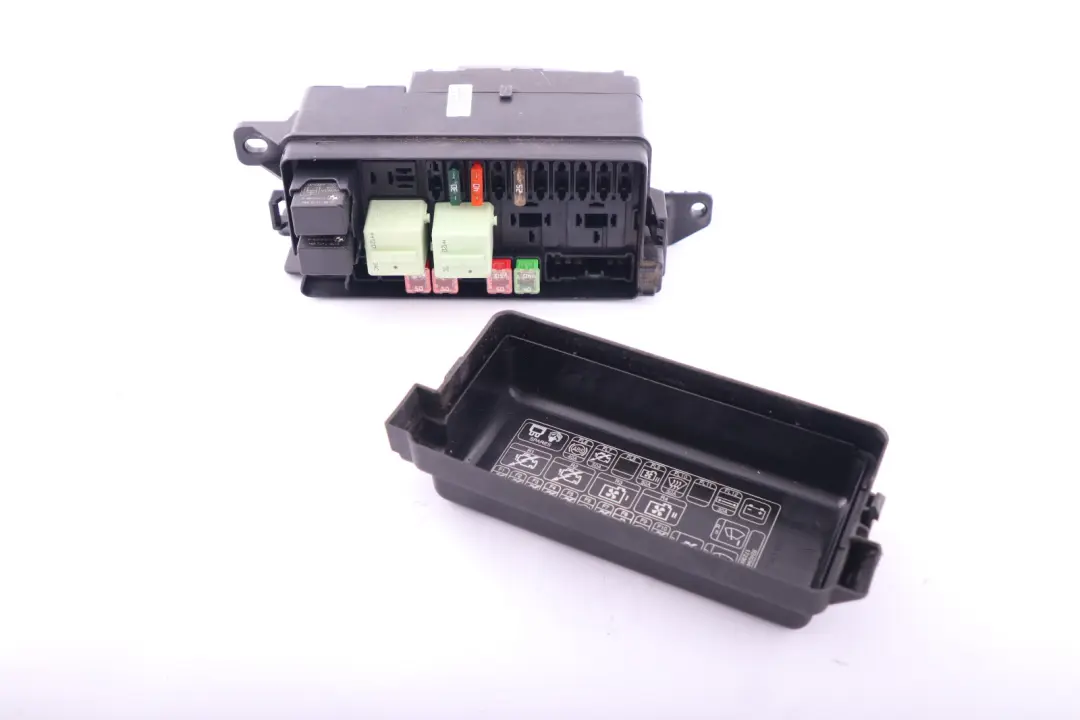 Elektrische Anlage Sicherungs Kasten für Mini Cooper D R55 R56 R57 R60 LCI mit Teilenummer 9240945 Mini Cooper D R55 R56 R57 R60 LCI Elektrische Anlage Sicherungs Kasten - SKU 9240945 - Teilenummer 9240945
