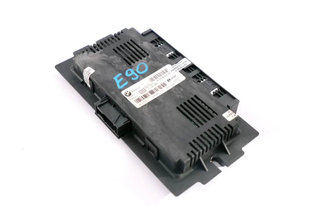 Brose Footwell Light Module Control Unit ECU FRM3R to BMW E90 Max with Part number 9241008 BMW E90 Max Brose Footwell Light Module Control Unit ECU FRM3R - SKU 9241008-1 - Part number 9241008