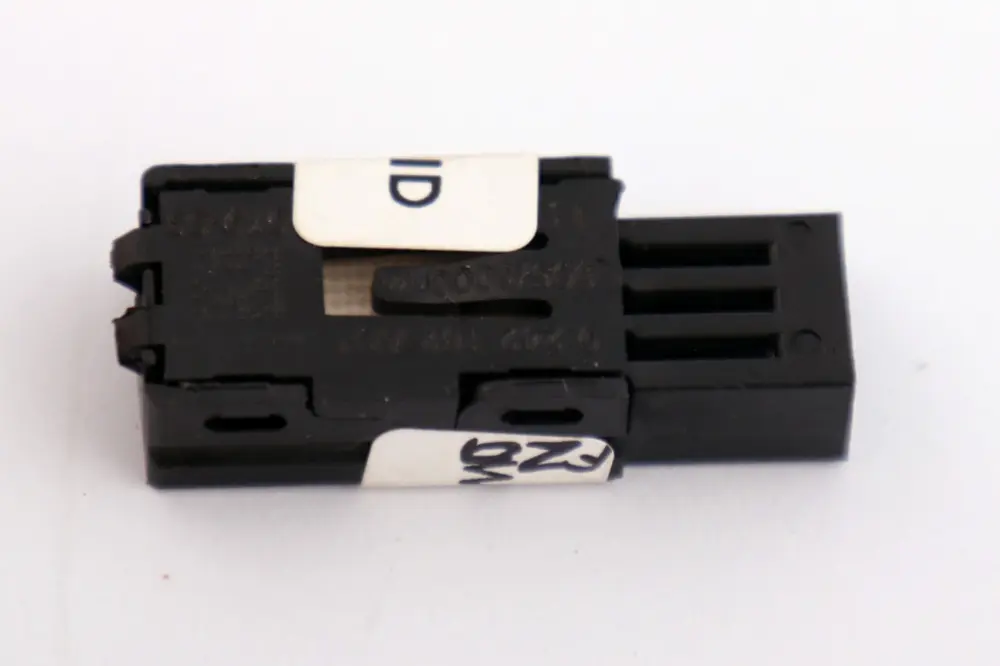 Modulo LED lampada consolle centrale per BMW F20 F21 F30 F31 F32 con numero di parte 9242162 BMW F20 F21 F30 F31 F32 Modulo LED lampada consolle centrale - SKU 9242162 - Numero di parte 9242162