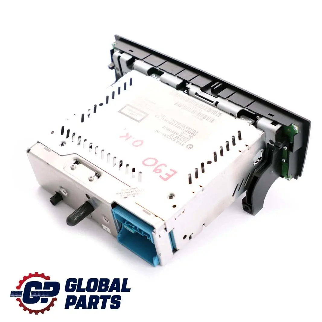 Radio Professional CD do BMW E87 E90 E92 o numerze 9242501 BMW E87 E90 E92 Radio Professional CD - SKU 9242501 - Numer Części 9242501