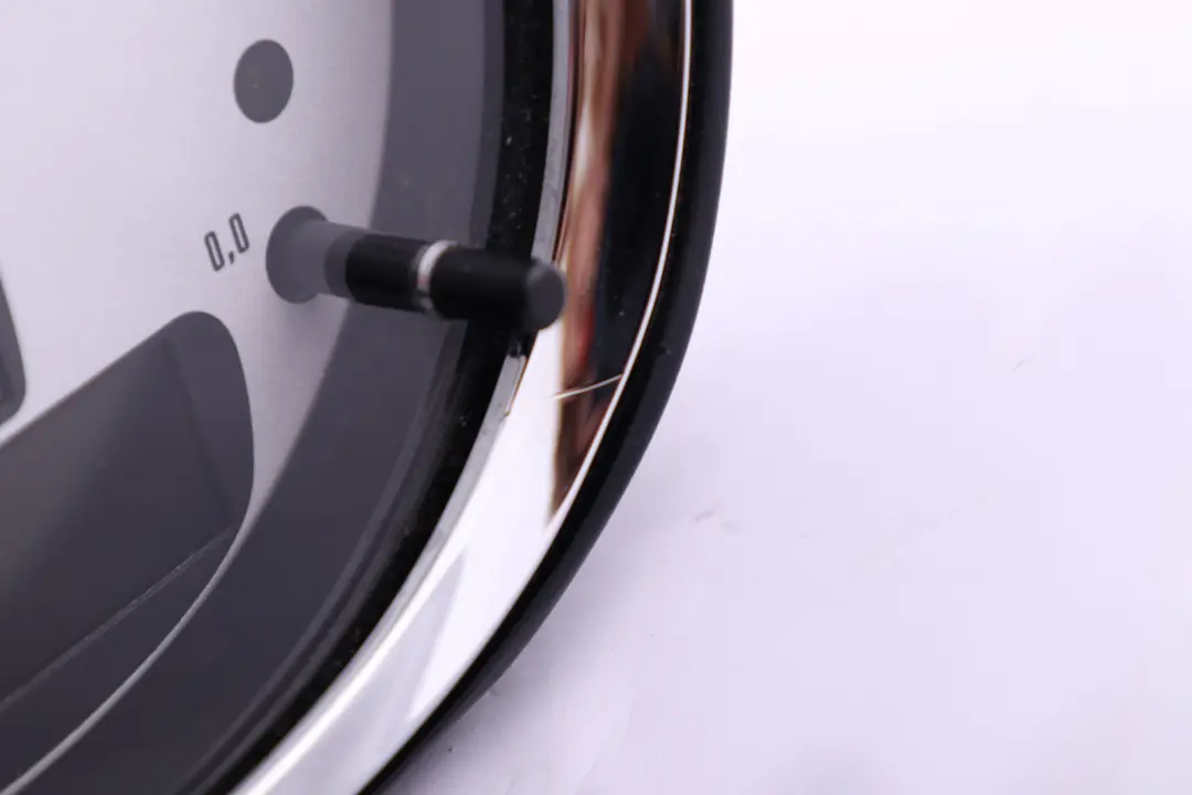 Tachymètre Mini Cooper R56 R57 R59 Revolution Counter Chrome pour à propos du numéro de pièce 9243876 Tachymètre Mini Cooper R56 R57 R59 Revolution Counter Chrome - SKU 9243876 - Numéro de pièce 9243876