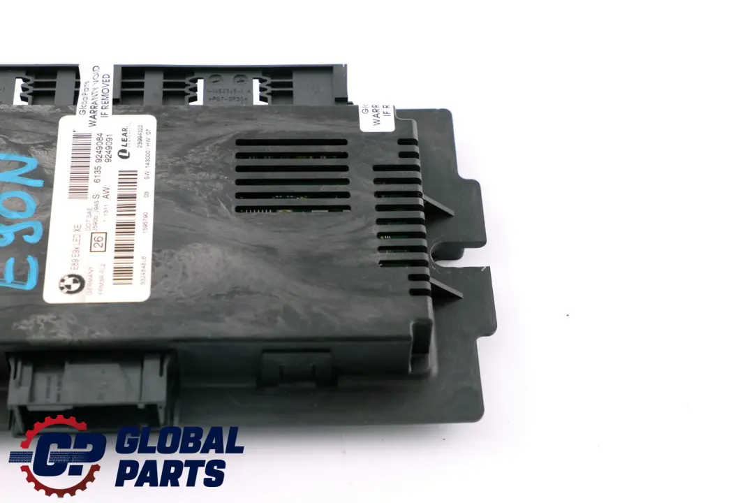 LED Xenon Footwell Light Control Module LCM FRM3R to BMW 3 Series E90 LCI with Part number 9249084 BMW 3 Series E90 LCI LED Xenon Footwell Light Control Module LCM FRM3R - SKU 9249084 - Part number 9249084