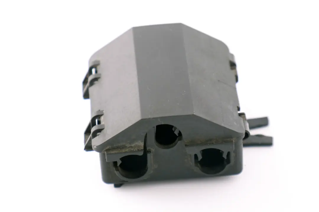 BMW 1 2 3 4 Series F20 F21 F22 F30 F31 F32 Plug-in Connection Bracket - SKU 9249146 - Part number 9249146