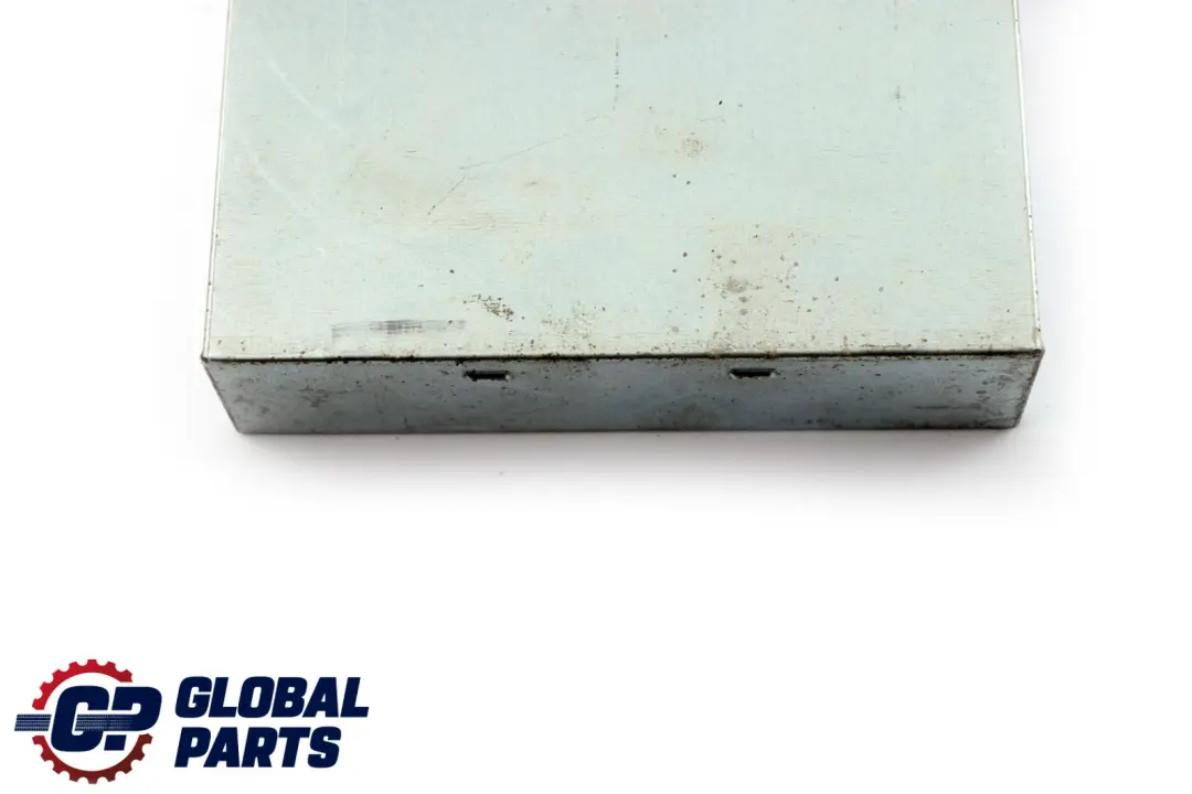 Steuergerät Modul Spannungs Wandler VSU180 9233143 für BMW F10 F11 F20 F21 F30 mit Teilenummer 9251984 BMW F10 F11 F20 F21 F30 Steuergerät Modul Spannungs Wandler VSU180 9233143 - SKU 9251984 - Teilenummer 9251984