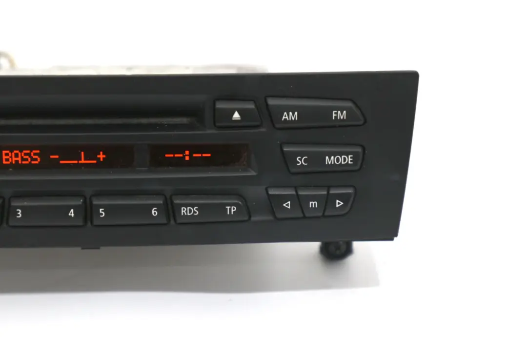 Radio CD do BMW X1 E81 E82 E84 E87 E89 E90 E91 E92 o numerze 9259730 BMW X1 E81 E82 E84 E87 E89 E90 E91 E92 Radio CD - SKU 9259730 - Numer Części 9259730