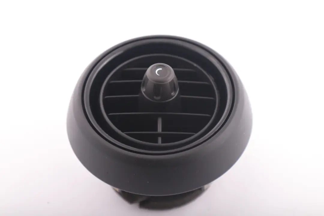 Outer Dash Heater Air Vent Left/Right to BMW Mini Cooper F55 F56 F57 LCI with Part number 9262413 BMW Mini Cooper F55 F56 F57 LCI Outer Dash Heater Air Vent Left/Right - SKU 9262413 - Part number 9262413