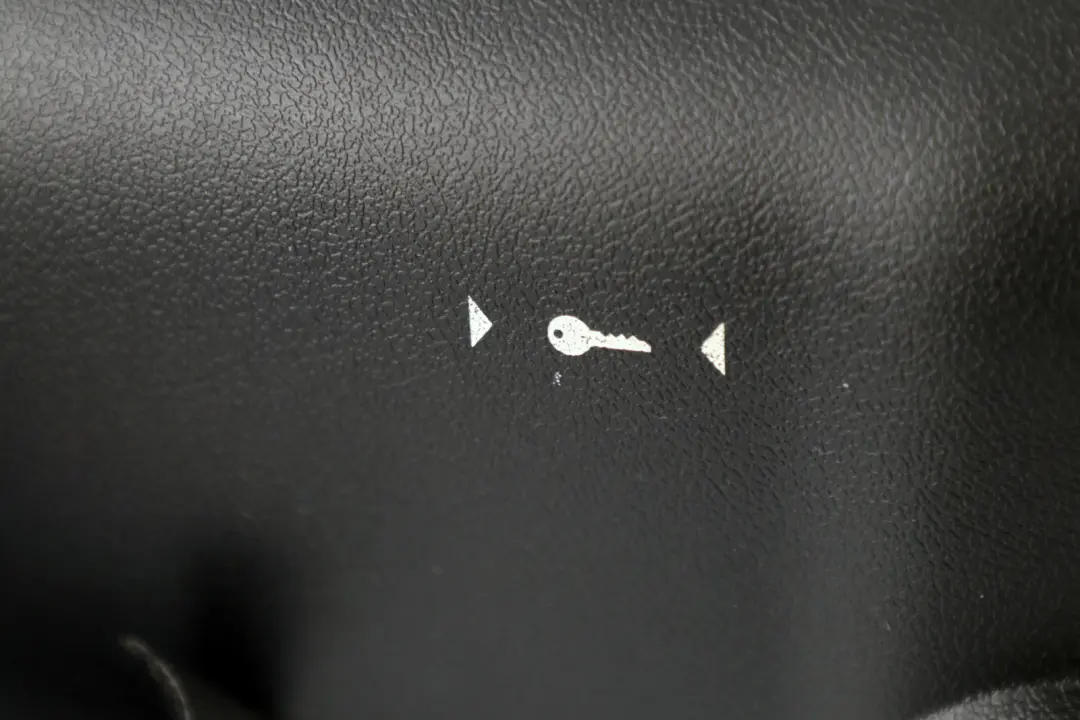 Mini F54 F55 F56 F57 Trim Panel Steering Column Slot Cover 9262423 - SKU 9262425-1 - Part number 9262425