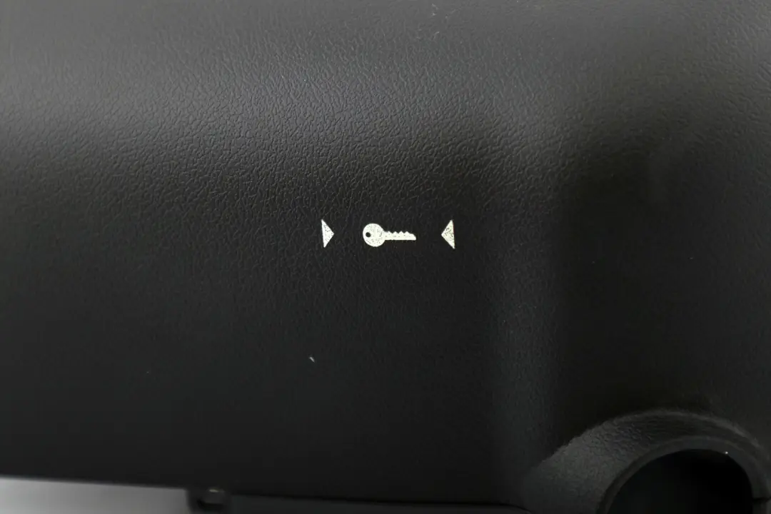 Trim Panel Columna De Direccion Slot Cover 9262423 para Mini F54 F55 F56 F57 con número de pieza 9262425 Mini F54 F55 F56 F57 Trim Panel Columna De Direccion Slot Cover 9262423 - SKU 9262425 - Número de pieza 9262425