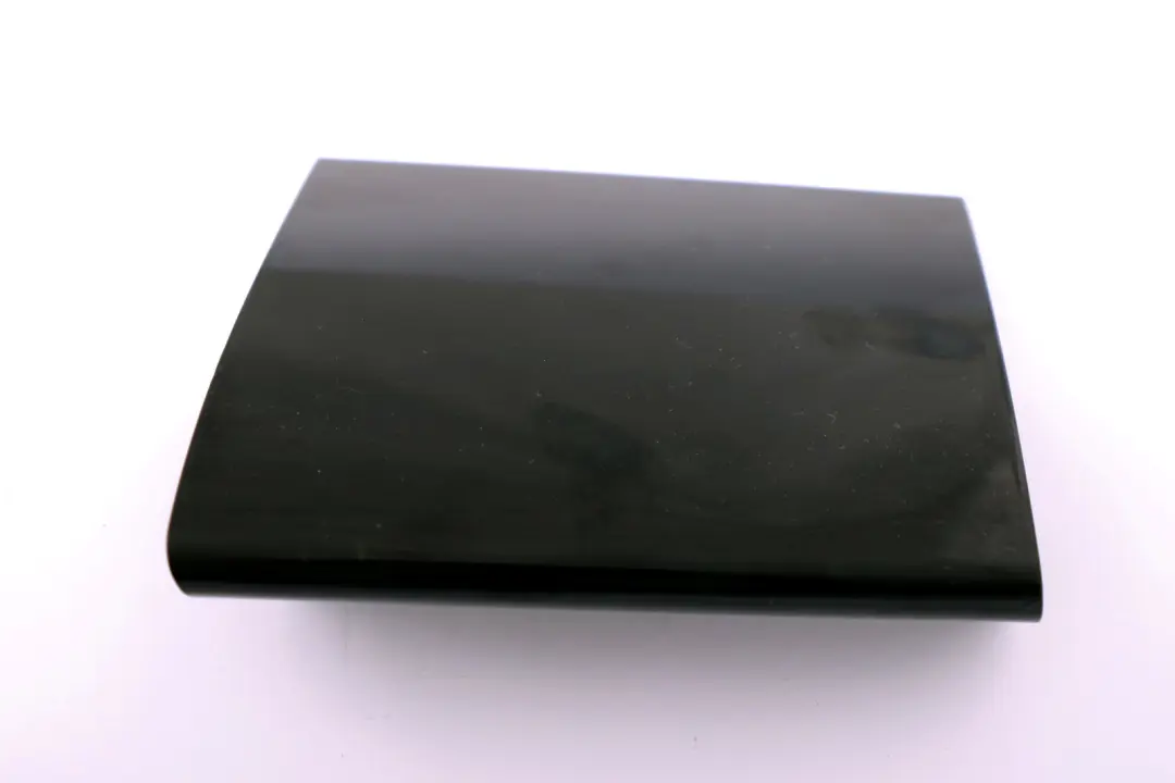 Trim Down Tube Front Panel Cover Middle Right para Mini F55 F56 F57 con número de pieza 9262436 Mini F55 F56 F57 Trim Down Tube Front Panel Cover Middle Right - SKU 9262436 - Número de pieza 9262436