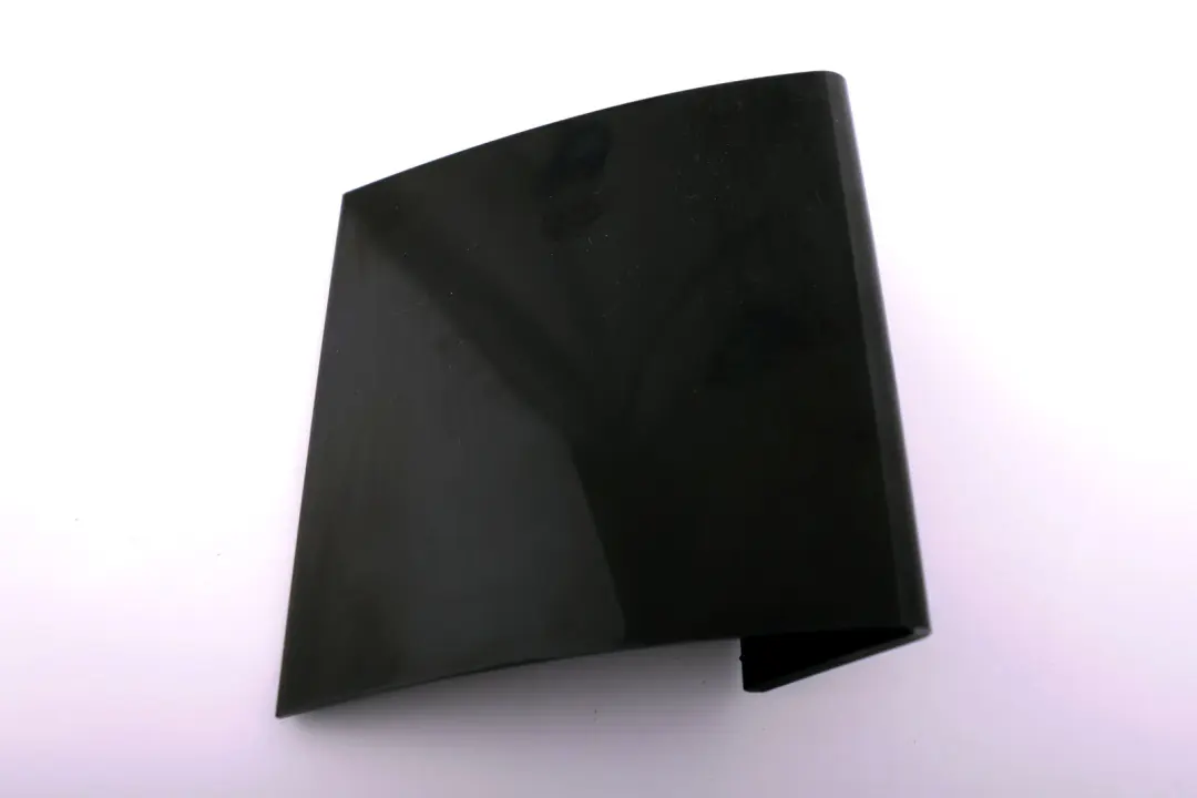 Trim Down Tube Front Panel Cover Middle Right para Mini F55 F56 F57 con número de pieza 9262436 Mini F55 F56 F57 Trim Down Tube Front Panel Cover Middle Right - SKU 9262436 - Número de pieza 9262436