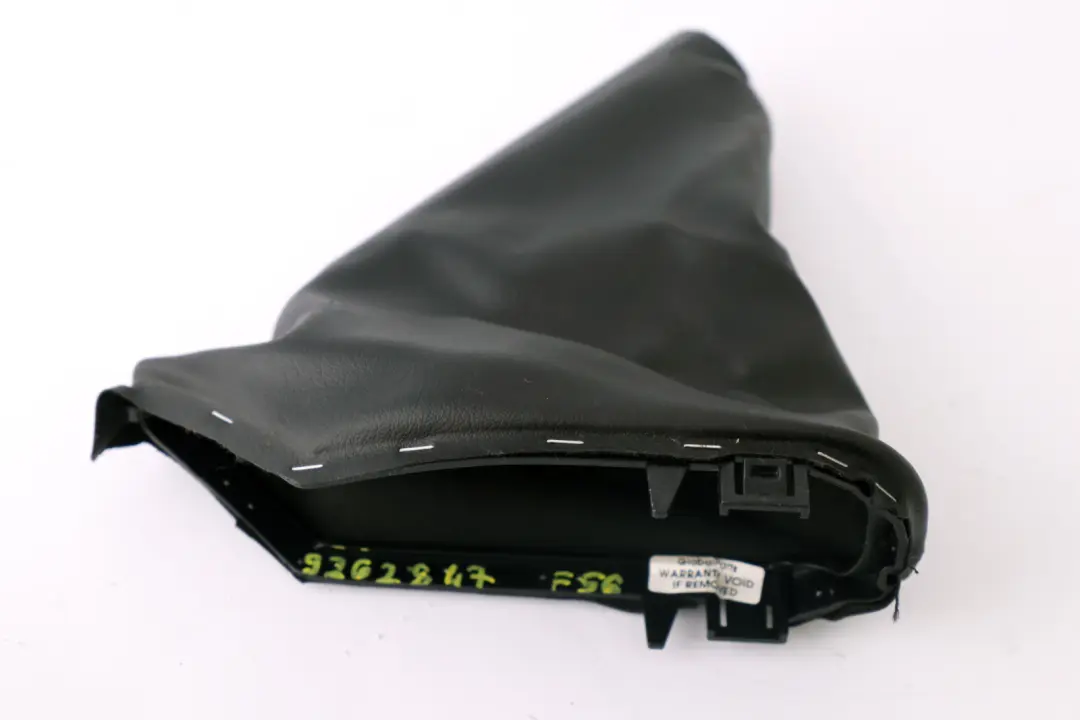 Copri leva del freno a mano nero per Mini Cooper One F55 F56 con numero di parte 9262847 Mini Cooper One F55 F56 Copri leva del freno a mano nero - SKU 9262847 - Numero di parte 9262847