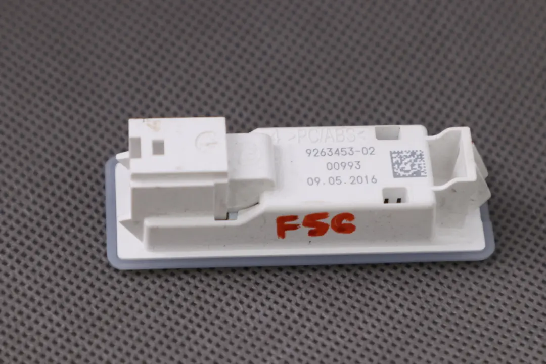 Lampka wewnętrzna LED do Mini F55 F56 F57 F60 o numerze 9263453 Mini F55 F56 F57 F60 Lampka wewnętrzna LED - SKU 9263453 - Numer Części 9263453