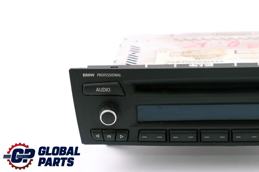 Radio CD Professional Schwarz für BMW E81 E87 E90 E91 E92 LCI mit Teilenummer 9263465 BMW E81 E87 E90 E91 E92 LCI Radio CD Professional Schwarz - SKU 9263465 - Teilenummer 9263465