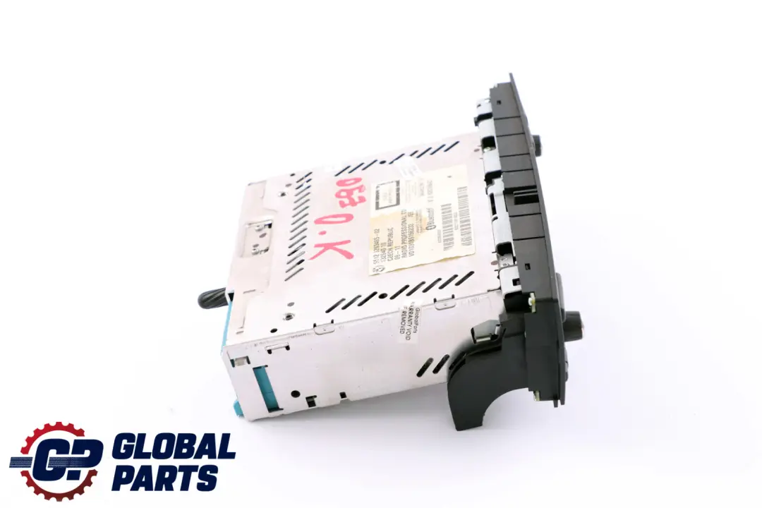 Radio CD Professional Nero per BMW E81 E87 E90 E91 E92 LCI con numero di parte 9263465 BMW E81 E87 E90 E91 E92 LCI Radio CD Professional Nero - SKU 9263465 - Numero di parte 9263465