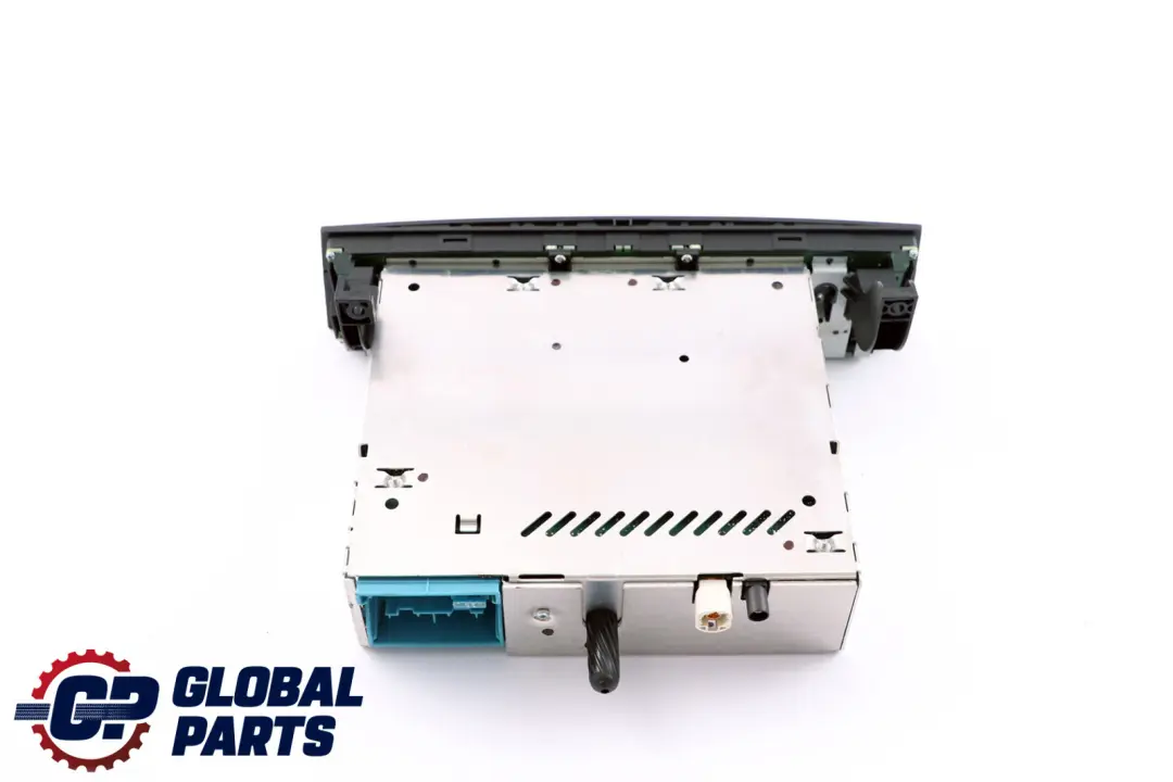 Radio CD Professional Nero per BMW E81 E87 E90 E91 E92 LCI con numero di parte 9263465 BMW E81 E87 E90 E91 E92 LCI Radio CD Professional Nero - SKU 9263465 - Numero di parte 9263465