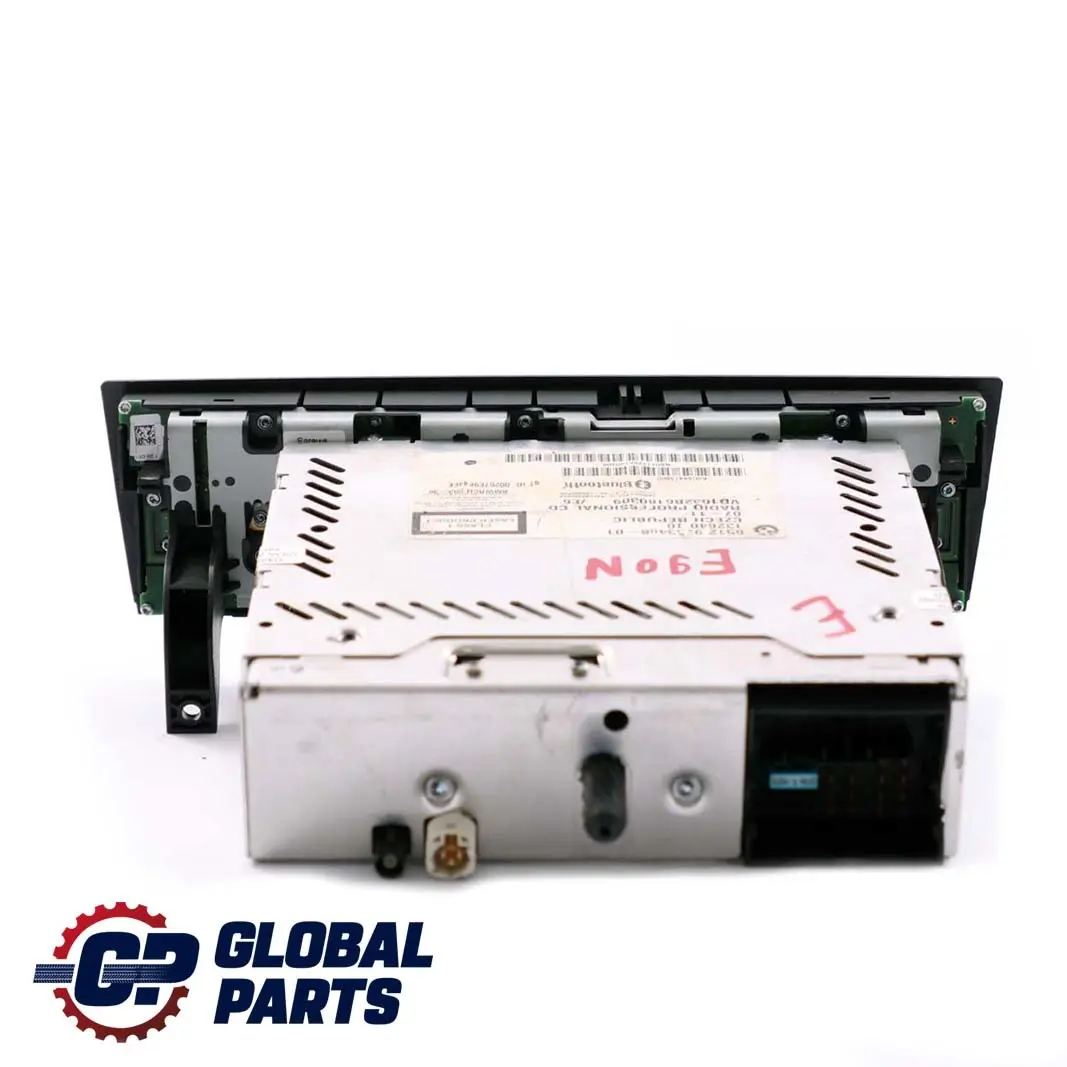 Radio CD Professional do BMW E81 E87 E90 E91 LCI o numerze 9263468 BMW E81 E87 E90 E91 LCI Radio CD Professional - SKU 9263468 - Numer Części 9263468