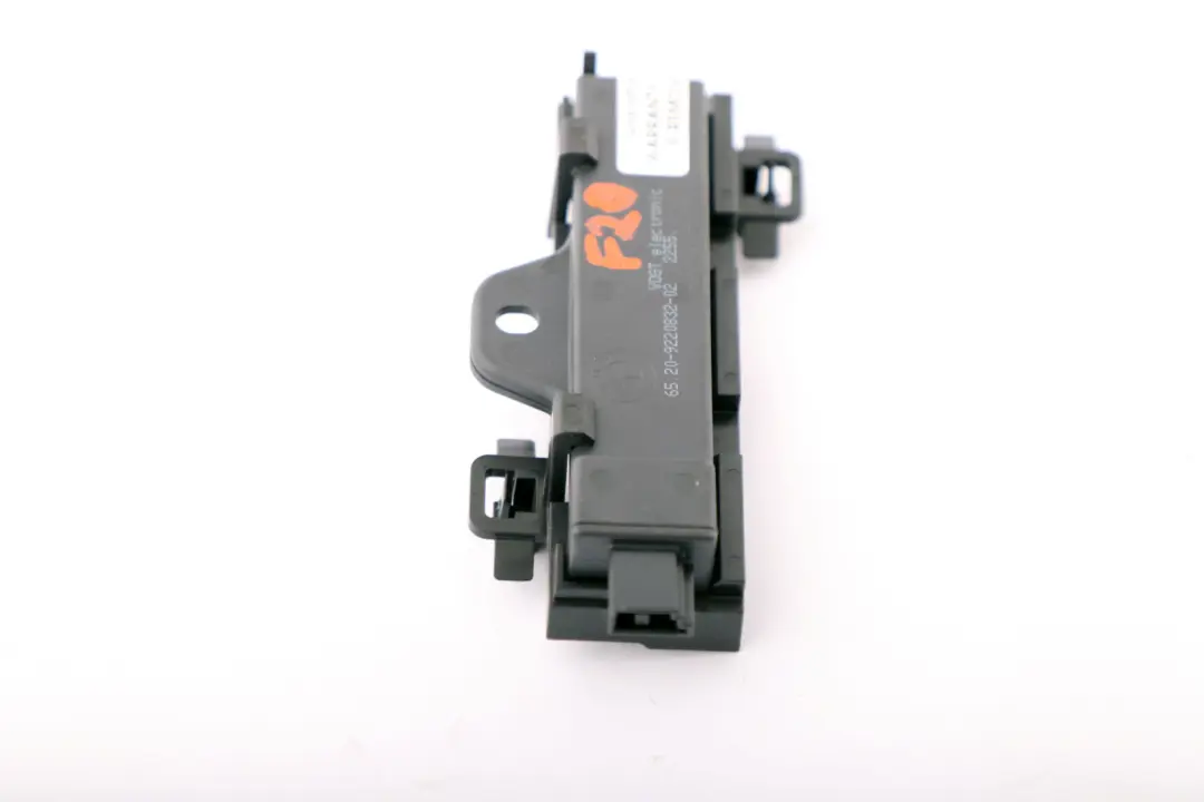 Halter Antenne Komfortzugang 9265296 für Mini Cooper F55 F56 mit Teilenummer 9265295 Mini Cooper F55 F56 Halter Antenne Komfortzugang 9265296 - SKU 9265295 - Teilenummer 9265295