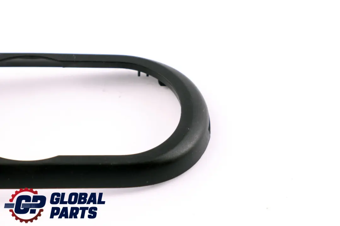 Apertura Copertura Centrale Unita Controllo Nero per Mini Cooper F55 F56 con numero di parte 9266392 Mini Cooper F55 F56 Apertura Copertura Centrale Unita Controllo Nero - SKU 9266392 - Numero di parte 9266392