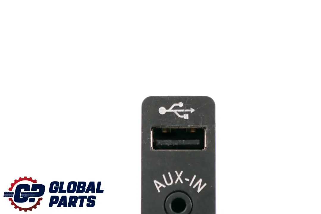 BMW X3 X5 Series F15 F25 Mini Cooper F55 F56 USB/AUX-IN Socket Plug - SKU 9266607 - Part number 9266607