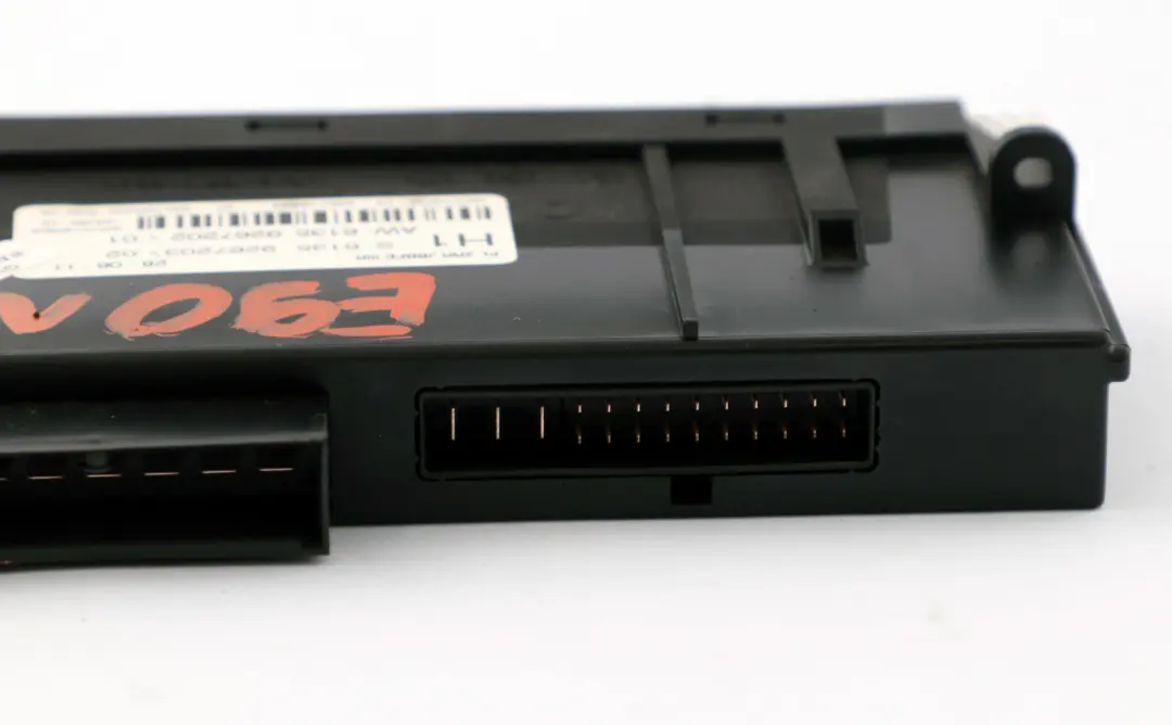 Karosseriesteuergerät H1 PL2RR JBBFE IIIR 6135 für BMW 3 er E90 LCI mit Teilenummer 9267203 BMW 3 er E90 LCI Karosseriesteuergerät H1 PL2RR JBBFE IIIR 6135 - SKU 9267203 - Teilenummer 9267203