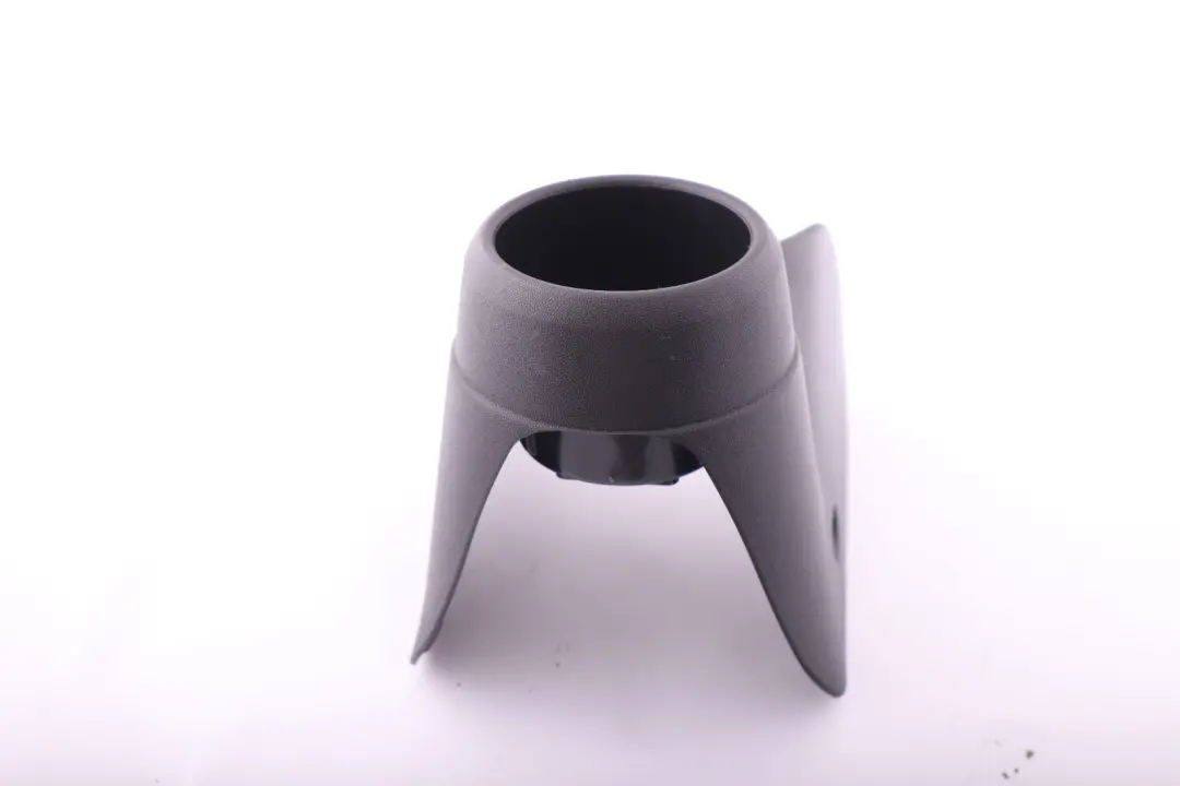 Tylny uchwyt na napoje Czarny do Mini F55 o numerze 9267276 Mini F55 Tylny uchwyt na napoje Czarny - SKU 9267276 - Numer Części 9267276