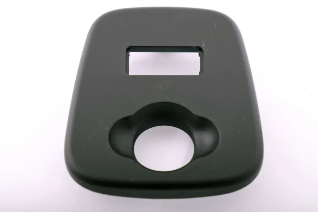 Mediablende Tableau I Cache Centre Dessous pour Mini Cooper F55 F56 F57 à propos du numéro de pièce 9270579 Mini Cooper F55 F56 F57 Mediablende Tableau I Cache Centre Dessous - SKU 9270579 - Numéro de pièce 9270579