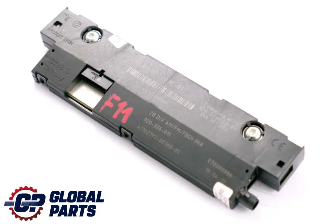 Antenna Amplificatore Diversità 868 MHZ per BMW F11 con numero di parte 9276016 BMW F11 Antenna Amplificatore Diversità 868 MHZ - SKU 9276016 - Numero di parte 9276016