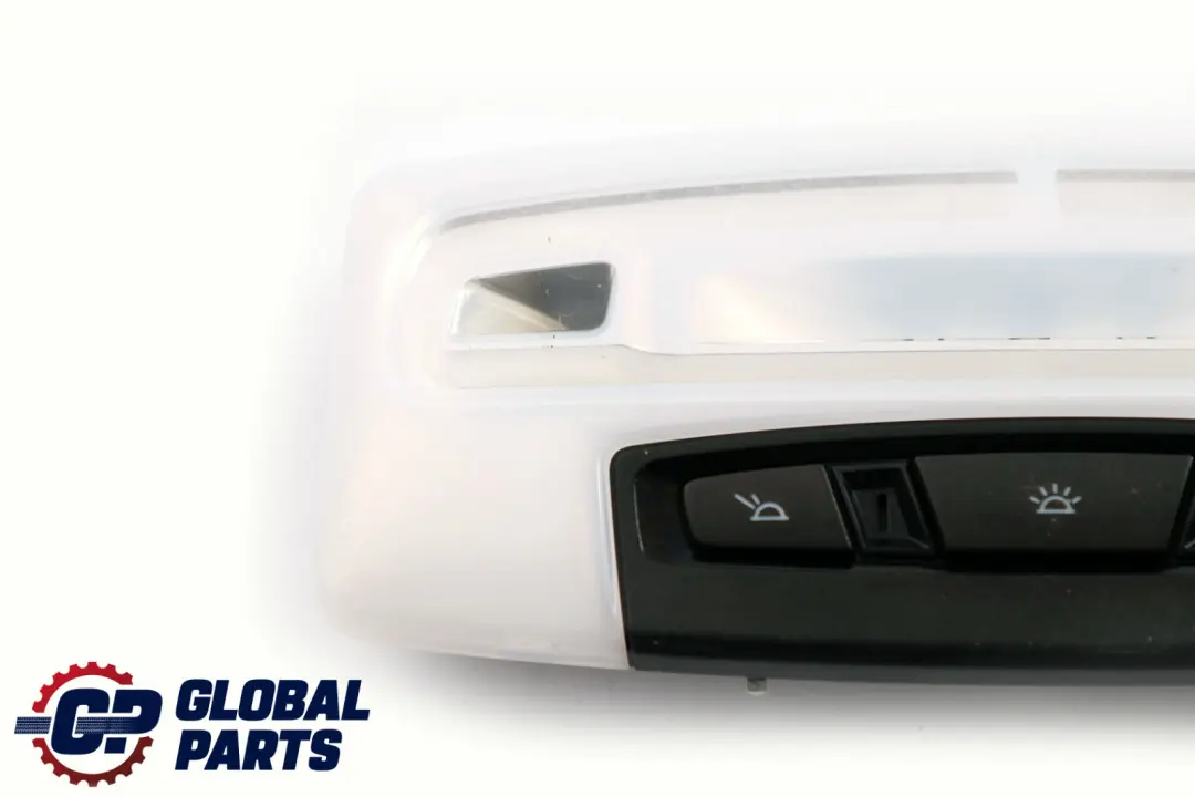 Techo Luz Interior BMW F20 F30 F80 M3 LCI Trim Centro Trasero para con número de pieza 9277932 Techo Luz Interior BMW F20 F30 F80 M3 LCI Trim Centro Trasero - SKU 9277932 - Número de pieza 9277932