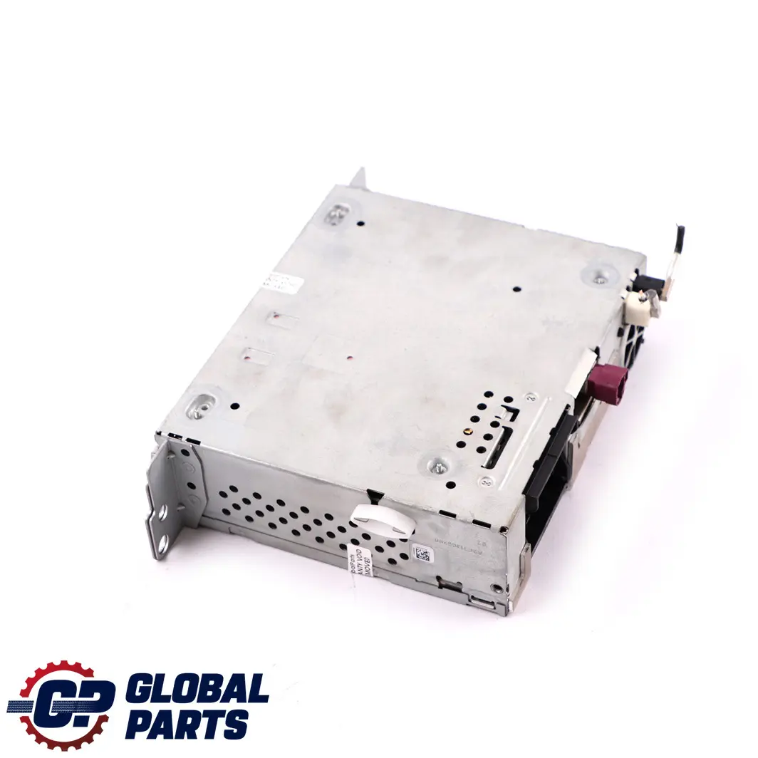 Radio Professional CD Player 6512 to BMW 3 Series F30 F31 with Part number 9281915 BMW 3 Series F30 F31 Radio Professional CD Player 6512 - SKU 9281915 - Part number 9281915