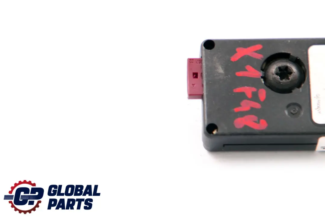 Wzmacniacz Anteny Filtr do BMW F45 F48 o numerze 9289587 BMW F45 F48 Wzmacniacz Anteny Filtr - SKU 9289587 - Numer Części 9289587