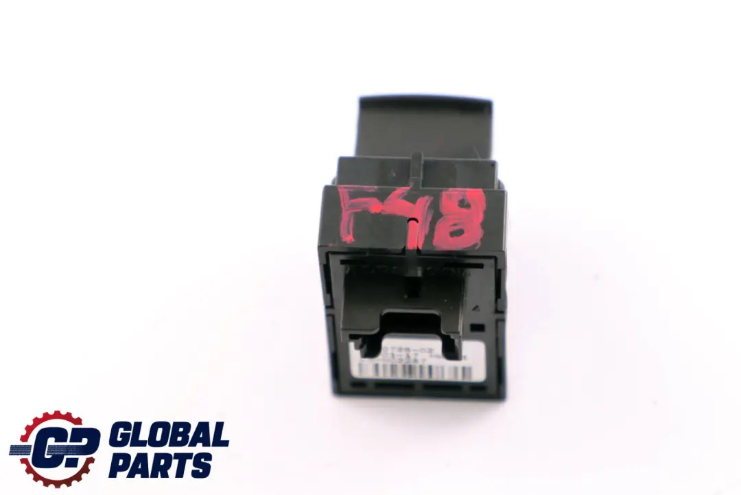 Interruptor asiento liberación respaldo distancia izquierda para BMW F45 F48 con número de pieza 9290728 BMW F45 F48 Interruptor asiento liberación respaldo distancia izquierda - SKU 9290728 - Número de pieza 9290728