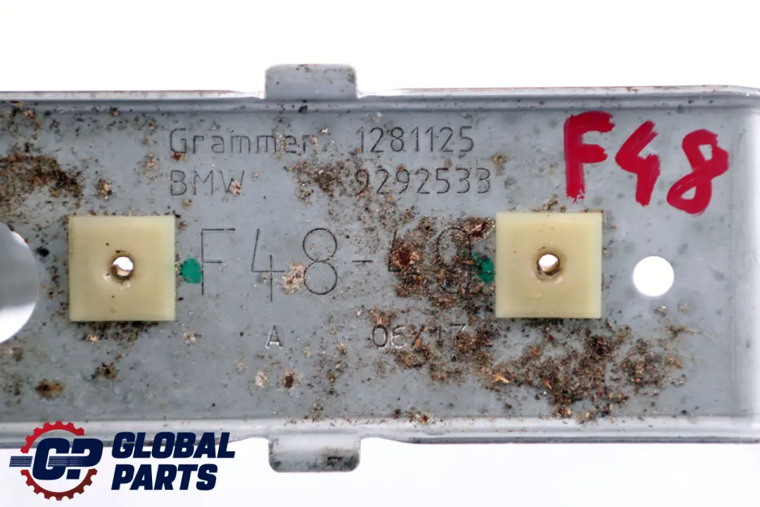 Centre Console Bracket Trim Holder Centre to BMW X1 X2 Series F39 F48 with Part number 9292533 BMW X1 X2 Series F39 F48 Centre Console Bracket Trim Holder Centre - SKU 9292533 - Part number 9292533