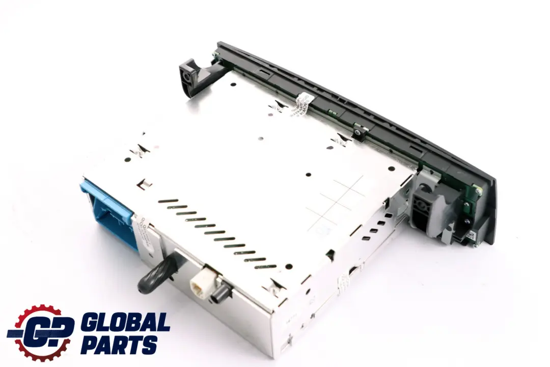 BMW 1 3 er E81 E87 E90 E91 E92 LCI Radio CD Professional - SKU 9302151 - Teilenummer 9258170