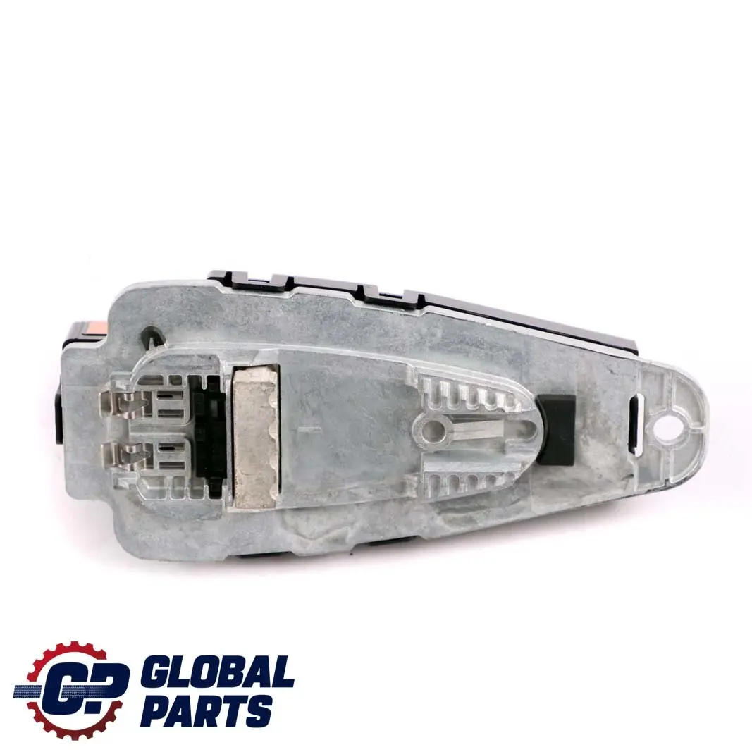 Antena de Techo Tiburón 9303034 para BMW F30 LCI F32 G30 G11 con número de pieza 9303035 BMW F30 LCI F32 G30 G11 Antena de Techo Tiburón 9303034 - SKU 9303035 - Número de pieza 9303035