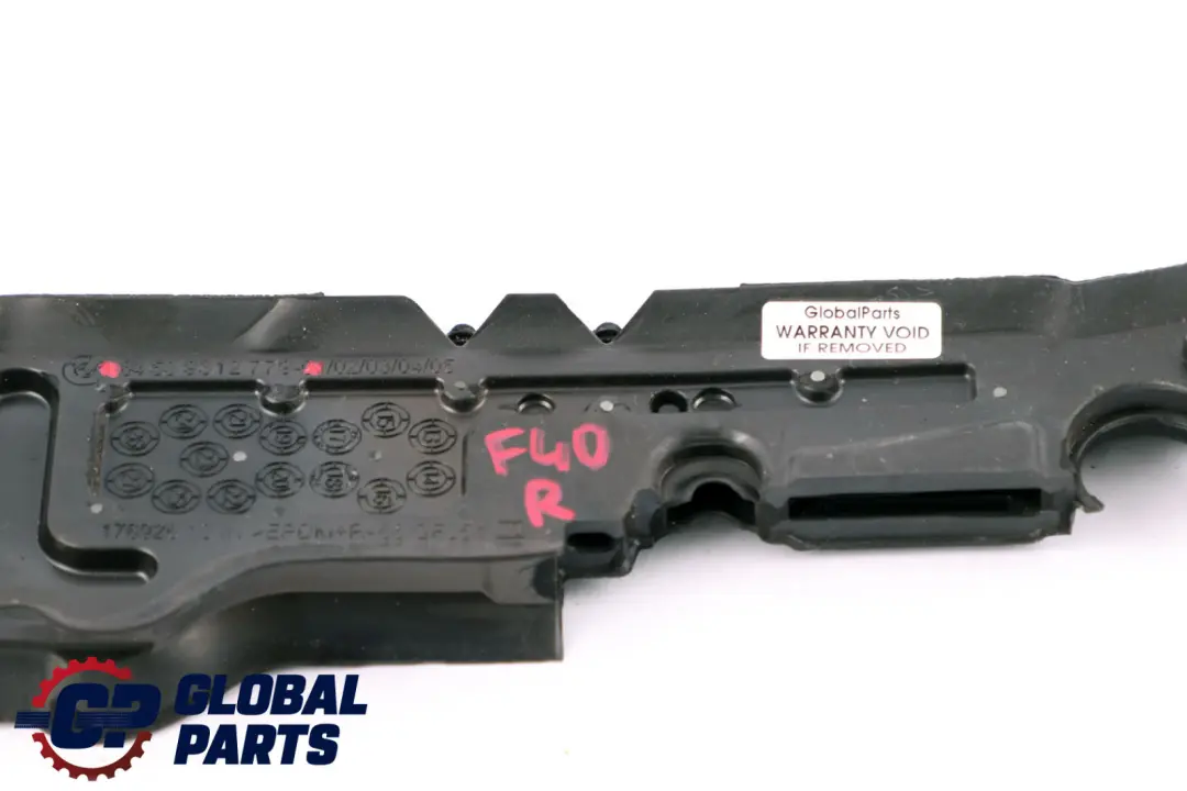 Dichtung Motorraum rechts für BMW F40 Mini F54 F60 mit Teilenummer 9312779 BMW F40 Mini F54 F60 Dichtung Motorraum rechts - SKU 9312779 - Teilenummer 9312779