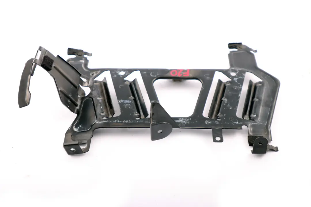 Support Appareil de Commande Active Son Design pour BMW F20 F21 F30 F31 LCI à propos du numéro de pièce 9313776 BMW F20 F21 F30 F31 LCI Support Appareil de Commande Active Son Design - SKU 9313776 - Numéro de pièce 9313776