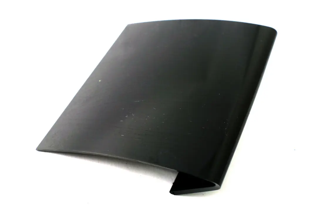 Osłona panelu przedniego prawy do Mini F55 F56 o numerze 9318574 Mini F55 F56 Osłona panelu przedniego prawy - SKU 9318574 - Numer Części 9318574