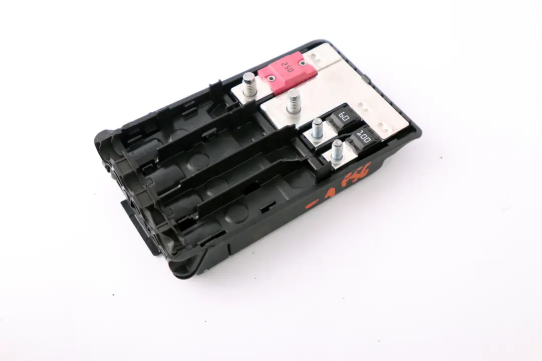 B+ Junction Terminal Box 300-400 W to Mini Cooper F55 F56 F57 with Part number 9321022 Mini Cooper F55 F56 F57 B+ Junction Terminal Box 300-400 W - SKU 9321022-1 - Part number 9321022