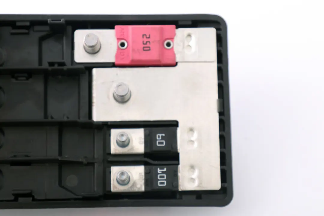 Caja de bornes de empalme 300-400 W para Mini Cooper F55 F56 F57 B con número de pieza 9321022 Mini Cooper F55 F56 F57 B Caja de bornes de empalme 300-400 W - SKU 9321022-1 - Número de pieza 9321022