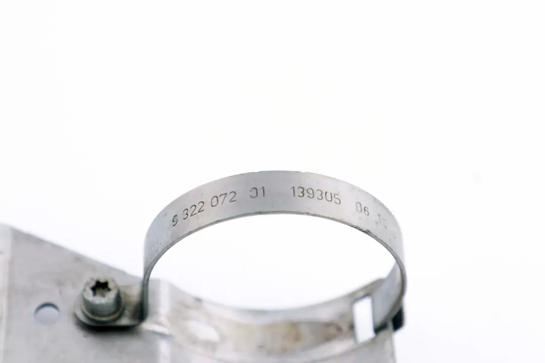 Collier de serrage Pompe à eau de refroidissement pour BMW F80 F83 F82 F83 M4 à propos du numéro de pièce 9322072 BMW F80 F83 F82 F83 M4 Collier de serrage Pompe à eau de refroidissement - SKU 9322072 - Numéro de pièce 9322072