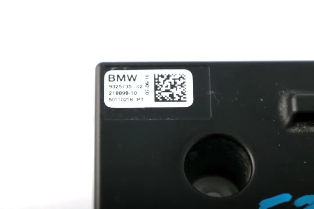 GSM-Notfall-Antenne für BMW 1 2 3 4 5 er F10 F20 F21 F22 F30 F32 mit Teilenummer 9325735 BMW 1 2 3 4 5 er F10 F20 F21 F22 F30 F32 GSM-Notfall-Antenne - SKU 9325735 - Teilenummer 9325735
