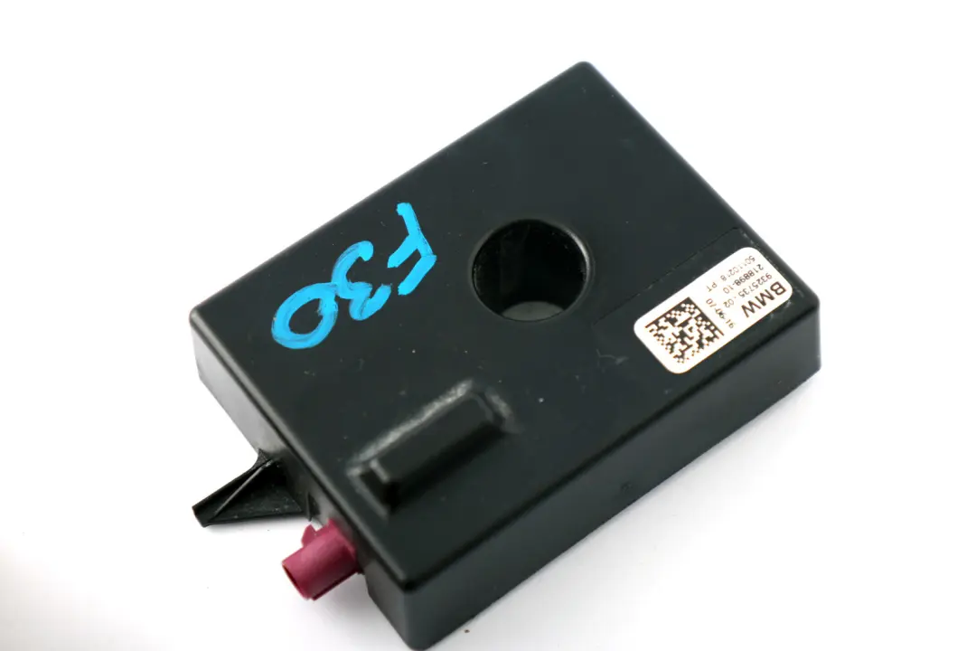 GSM-Notfall-Antenne für BMW 1 2 3 4 5 er F10 F20 F21 F22 F30 F32 mit Teilenummer 9325735 BMW 1 2 3 4 5 er F10 F20 F21 F22 F30 F32 GSM-Notfall-Antenne - SKU 9325735 - Teilenummer 9325735