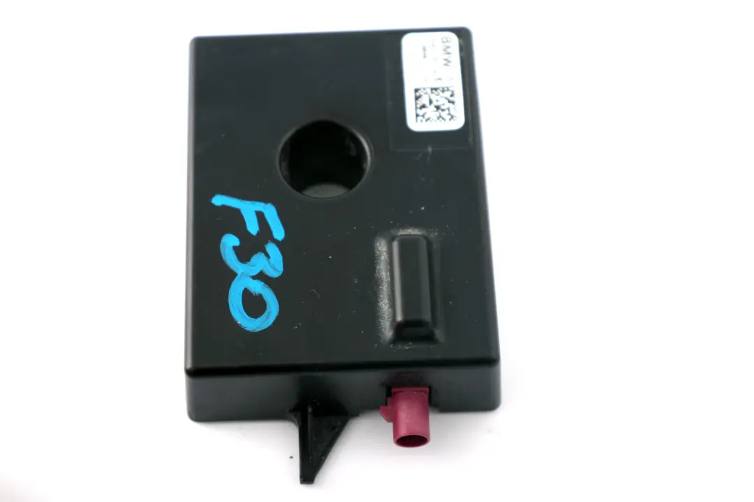 GSM-Notfall-Antenne für BMW 1 2 3 4 5 er F10 F20 F21 F22 F30 F32 mit Teilenummer 9325735 BMW 1 2 3 4 5 er F10 F20 F21 F22 F30 F32 GSM-Notfall-Antenne - SKU 9325735 - Teilenummer 9325735