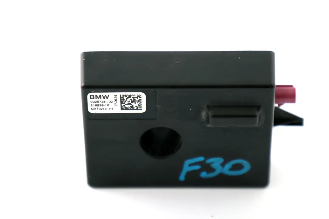 Moduł Sterownik Wzmacniacz Anteny do BMW F10 F20 F30 o numerze 9325735 BMW F10 F20 F30 Moduł Sterownik Wzmacniacz Anteny - SKU 9325735 - Numer Części 9325735
