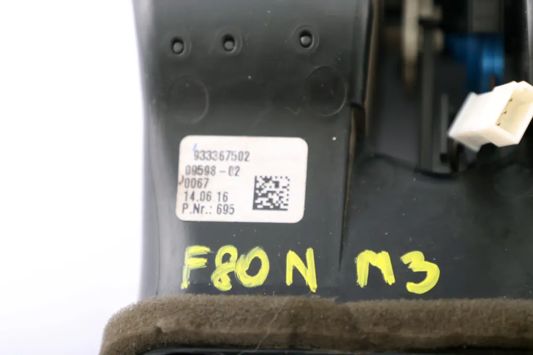 Griglia posteriore aria fresca per BMW F30 F31 F80 M3 F82 M4 LCI con numero di parte 9333675 BMW F30 F31 F80 M3 F82 M4 LCI Griglia posteriore aria fresca - SKU 9333675 - Numero di parte 9333675