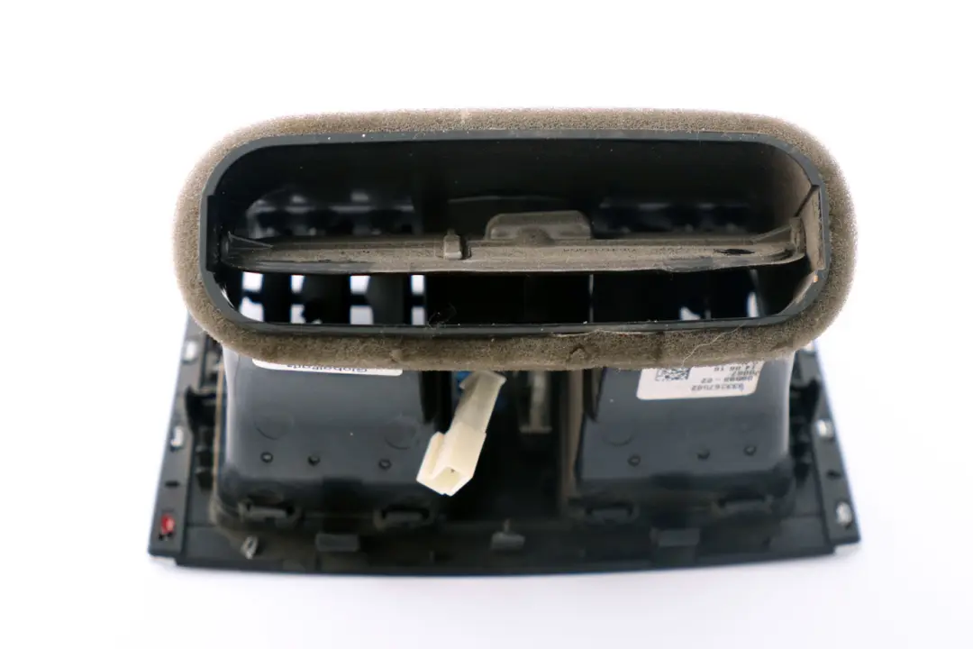 Rejilla trasera de aire fresco para BMW F30 F31 F80 M3 F82 M4 LCI con número de pieza 9333675 BMW F30 F31 F80 M3 F82 M4 LCI Rejilla trasera de aire fresco - SKU 9333675 - Número de pieza 9333675