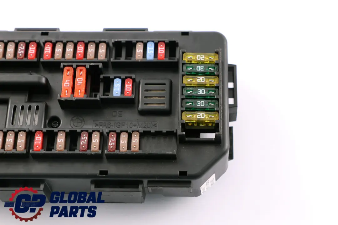 Distribution Fuse Box Front to BMW 1 3 4 Series F20 F21 F30 F31 F34 Power with Part number 9337879 BMW 1 3 4 Series F20 F21 F30 F31 F34 Power Distribution Fuse Box Front - SKU 9337879 - Part number 9337879