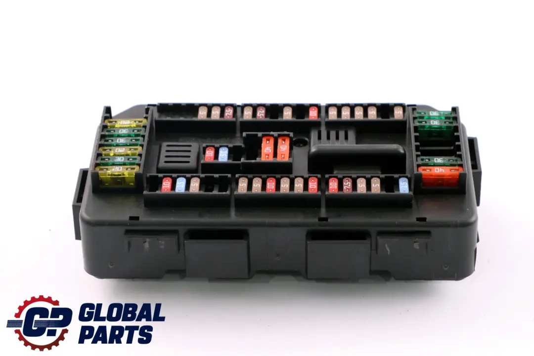 BMW F20 F21 F30 F31 F34 Caja De fusibles De distribucion delantera - SKU 9337879 - Número de pieza 9337879