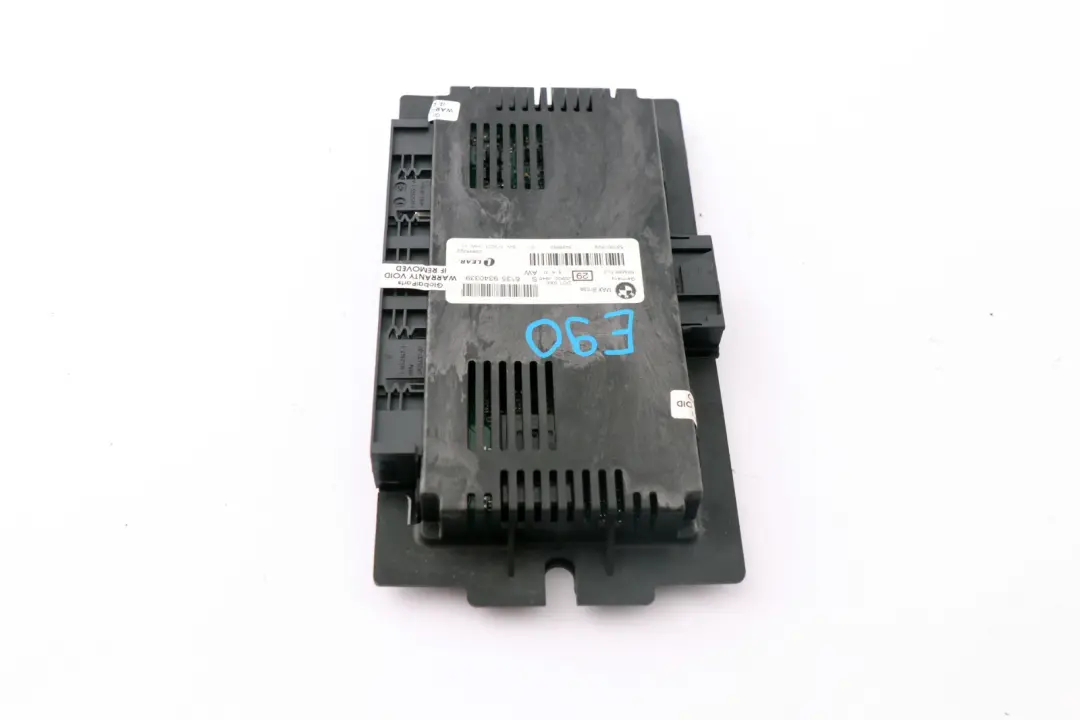 Brose Modulo luci vano piedi Unità di controllo ECU per BMW E90 Max con numero di parte 9340339 BMW E90 Max Brose Modulo luci vano piedi Unità di controllo ECU - SKU 9340339 - Numero di parte 9340339