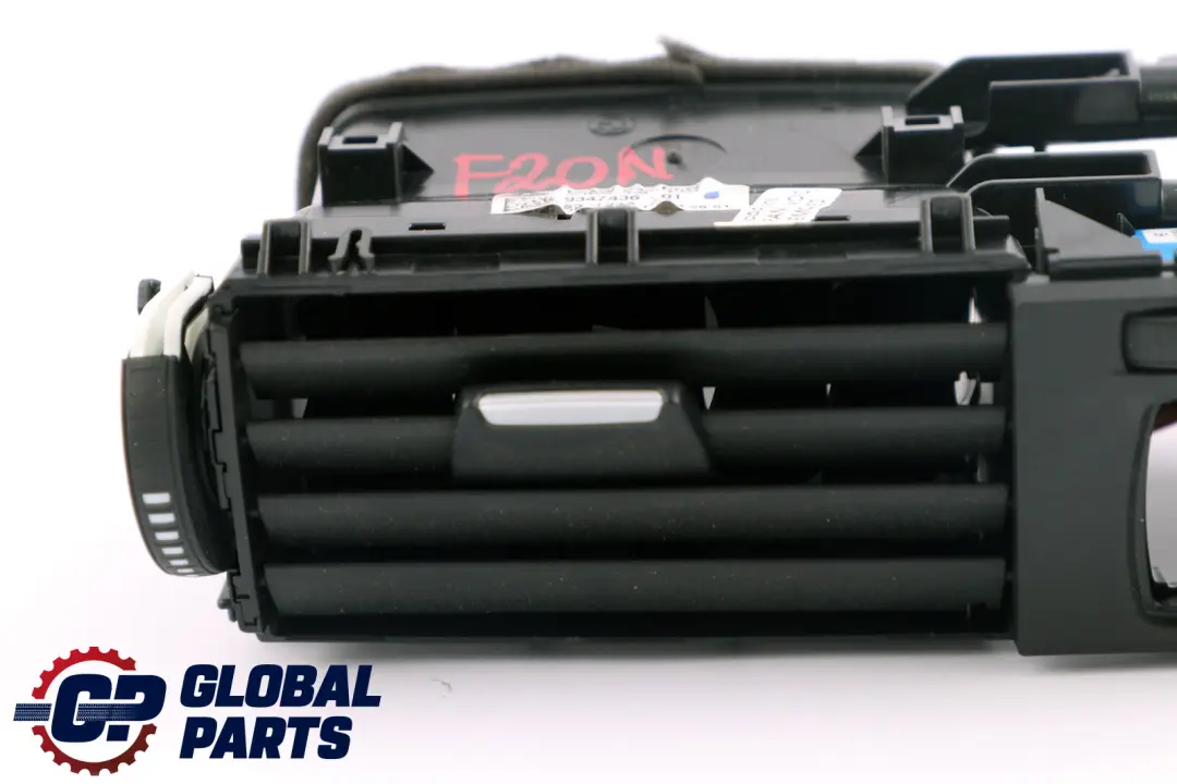 Griglia Centro Nero 6422 per BMW F20 F30 LCI con numero di parte 9347436 BMW F20 F30 LCI Griglia Centro Nero 6422 - SKU 9347436 - Numero di parte 9347436